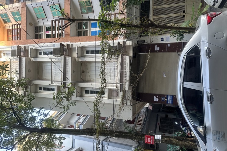 BÁN NHÀ PHÂN LÔ Ô TÔ HAI BÀ TRƯNG 24tỷ 53m CÁN BỘ NGHỈ HƯU VÀO NAM SỐNG CÙNG CON CHÁU
