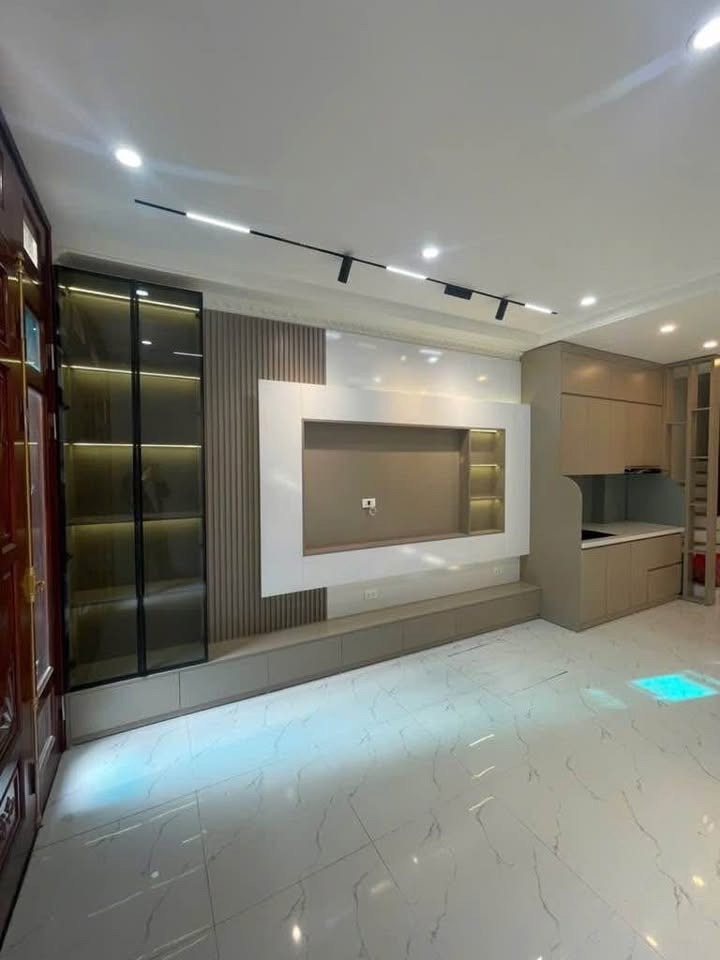 Nhà 4-5 Tầng Đẹp Như Mới, Oto Đỗ Cửa - Giá Tốt Tại An Trai, Mỹ Đình