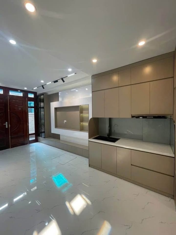 Nhà 4-5 Tầng Đẹp Như Mới, Oto Đỗ Cửa - Giá Tốt Tại An Trai, Mỹ Đình