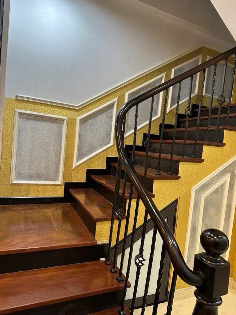 Bán nhà nghi tàm 5 tầng, thang máy, 2 thoáng - Vị trí đẹp, giá 18 tỷ