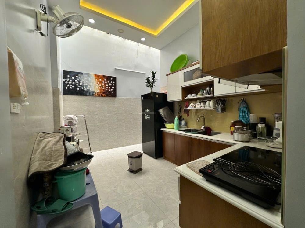 Bán nhà Thủ Đức - Linh Tây - Hẻm Xe Tải - 90m2 - Chỉ 6 Tỷ