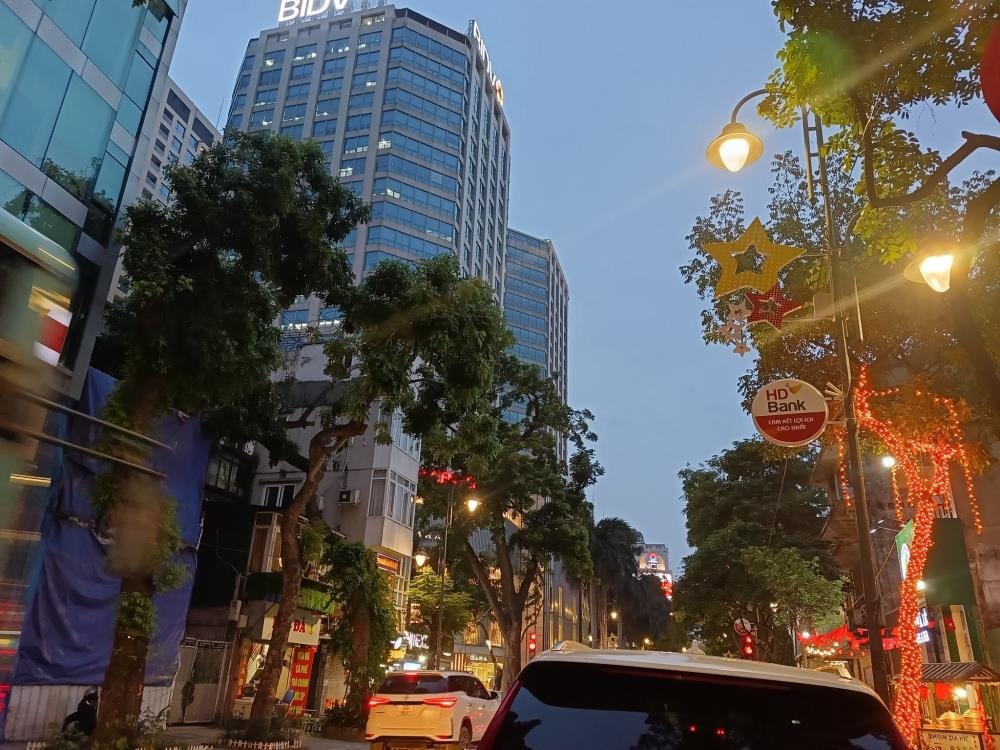 Nhà Mặt Phố Bà Triệu - Vị Trí Đắc Địa - Kinh Doanh Sinh Lời