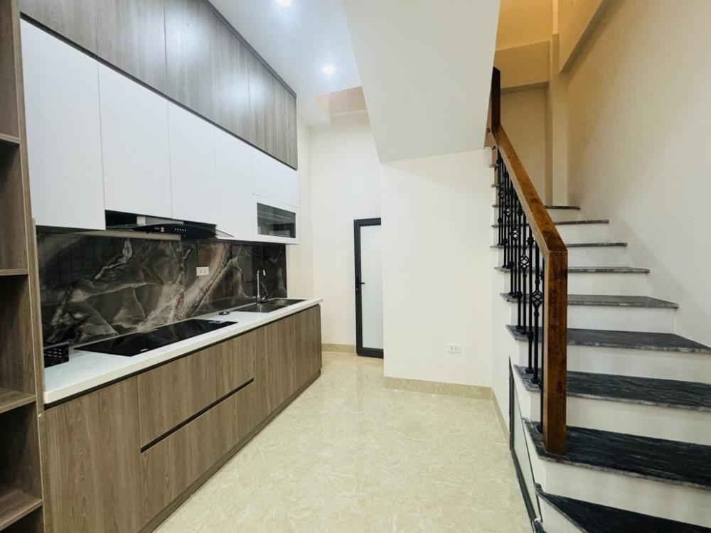 Nhà Phố Chương Dương Độ - 31m² - 5 Tầng - Giá Tốt
