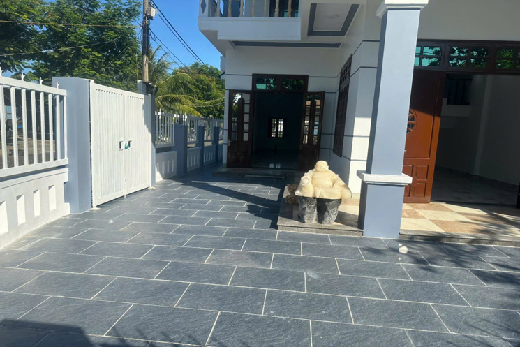 CHÍNH CHỦ BÁN NHÀ MÁI THÁI GÓC 2 MẶT TIỀN – VỊ TRÍ ĐẮC ĐỊA GẦN BIỂN VÀ SÔNG