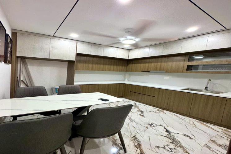 Bán nhà Đàm Quang Trung 44m 6 tầng thang máy lô góc hơn 9 tỷ