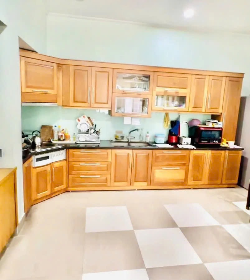 Bán nhà Thái Hà 67m² x 5 tầng, Mặt tiền 6.2m, Ô tô vào nhà, Giá 19 tỷ