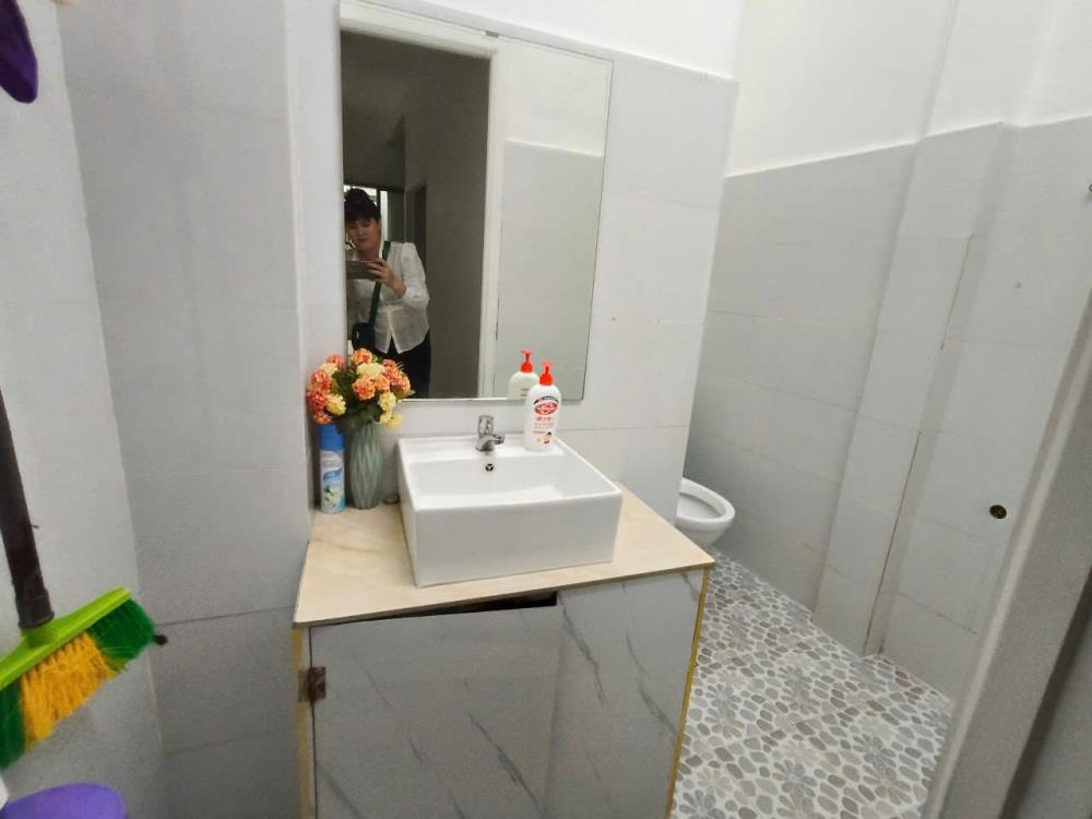 Cho Thuê Nhà Hẻm Nguyễn Tiểu La, Quận 10 - 4x12m, Giá 15 Triệu