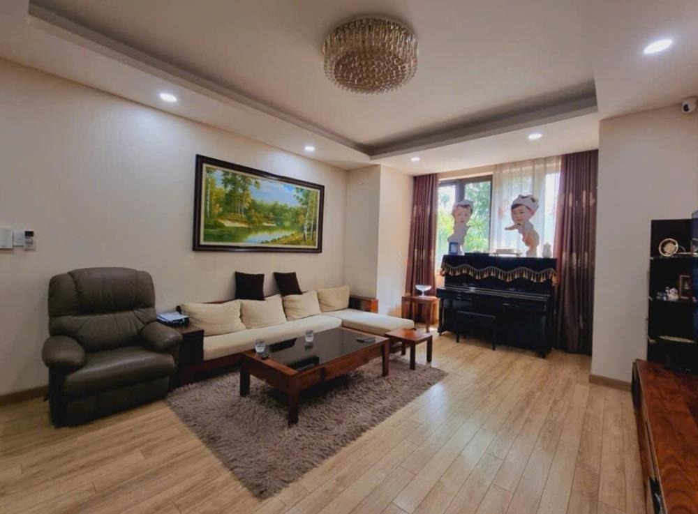 Biệt Thự Lô Góc 4 Tầng, 190m2 - Vỉa Hè 6m - Kinh Doanh Đỉnh Cao Tây Hà Nội
