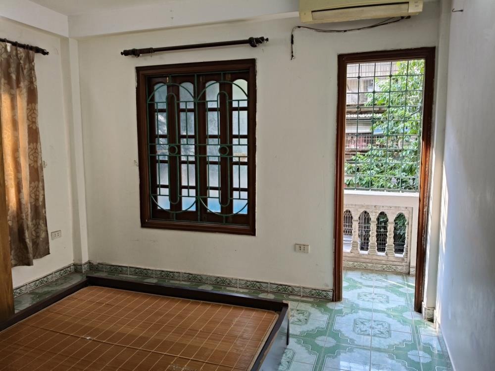 Bán Căn Hộ Tập Thể Khuất Duy Tiến, Thanh Xuân - 80m2, Ngõ Ô Tô, Giá 4.7 Tỷ