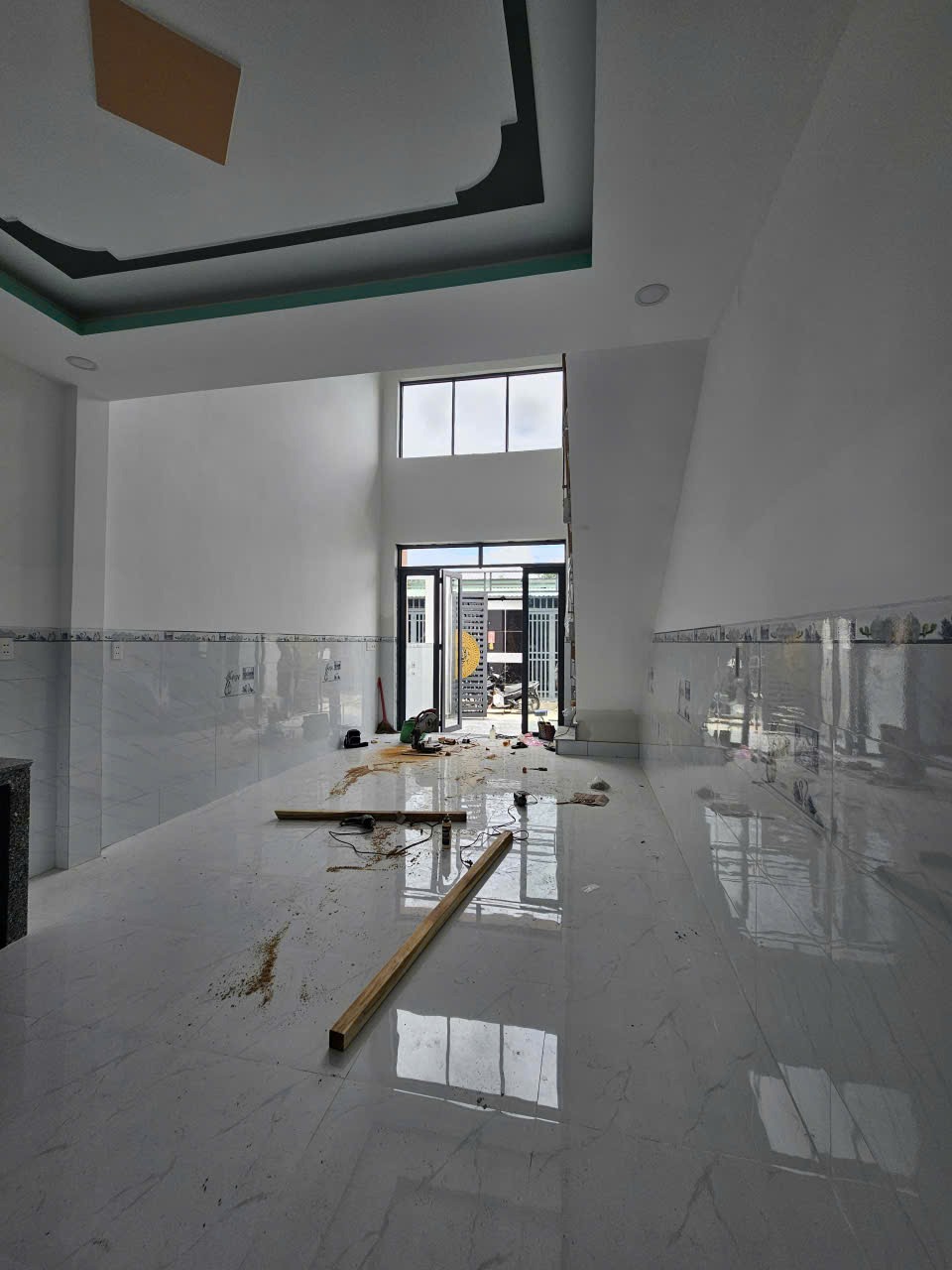 Nhà Mới Xây, Chính Chủ, Giá Rẻ Chỉ 689tr - Vị Trí Đắc Địa