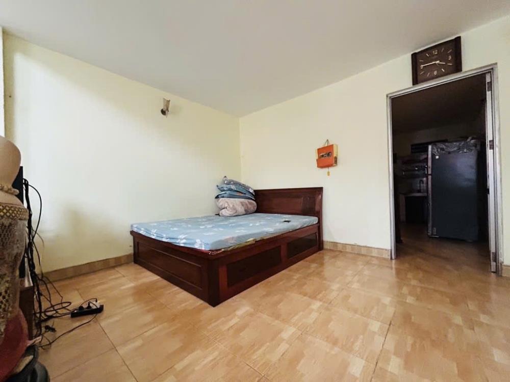 Bán Nhà Mặt Phố Bà Triệu 190m2 - Mặt Tiền 7m - Vị Trí Đắc Địa