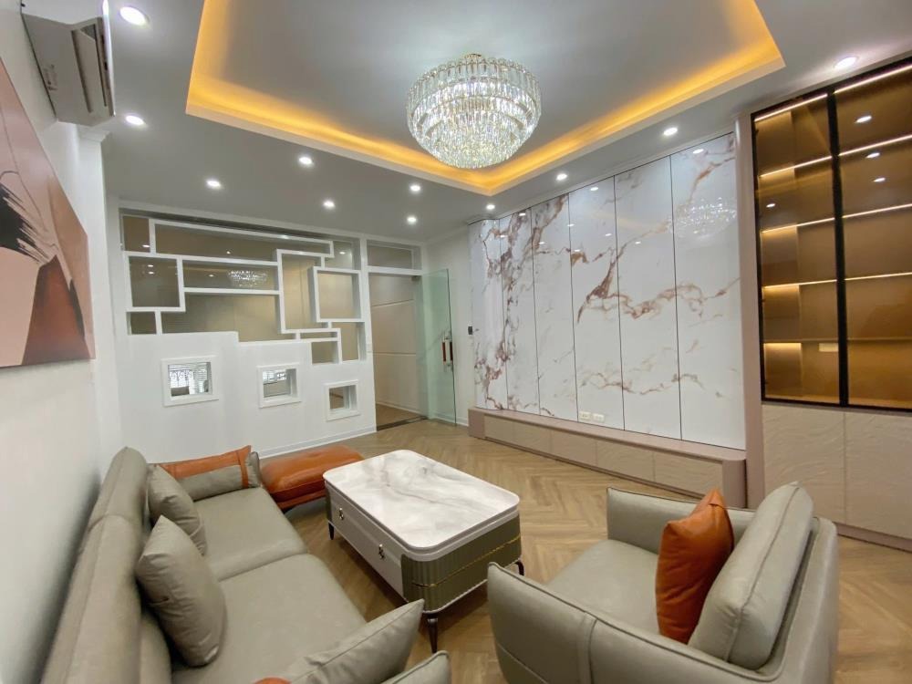 Bán nhà Nguyễn Khang 45m2, 6 Tầng, Mặt Tiền 4m, Kinh Doanh VP - 17.9 Tỷ