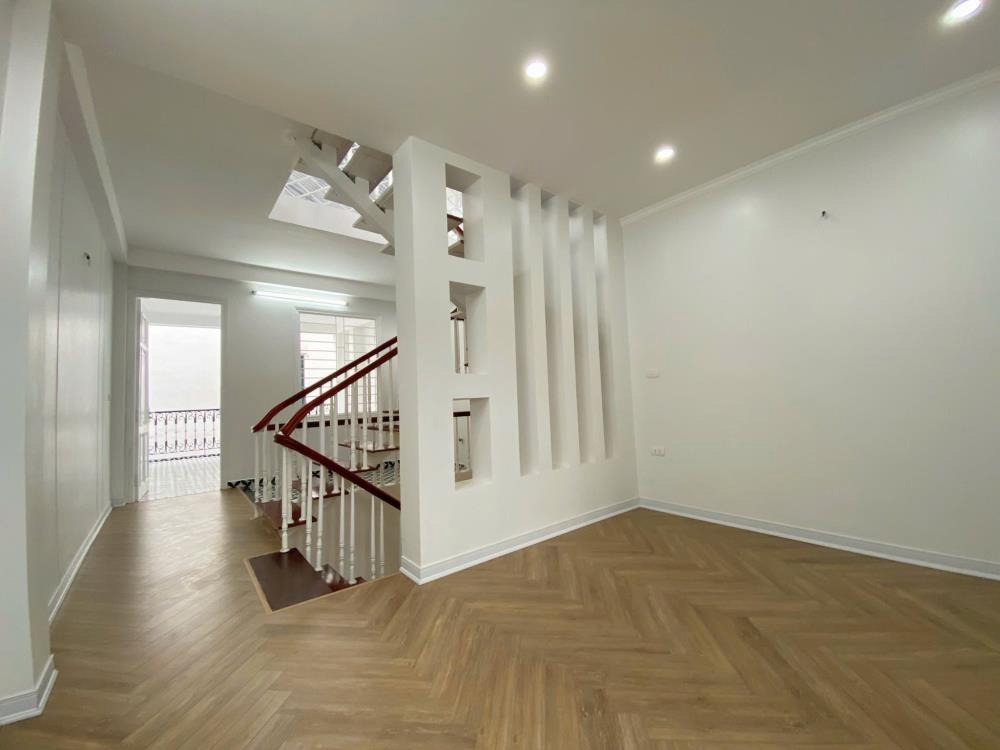 Bán nhà Nguyễn Khang 45m2, 6 Tầng, Mặt Tiền 4m, Kinh Doanh VP - 17.9 Tỷ