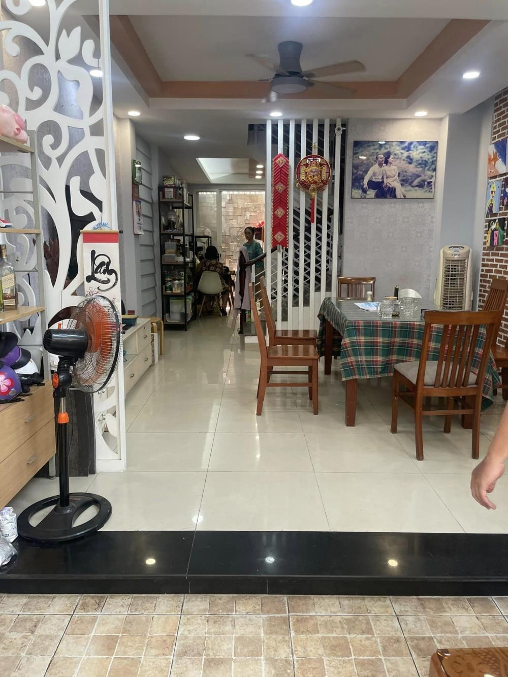 Bán Nhà Đẹp 4 Tầng, Xe Hơi, Thông Thoáng, Lý Chính Thắng - 7.1 Tỷ