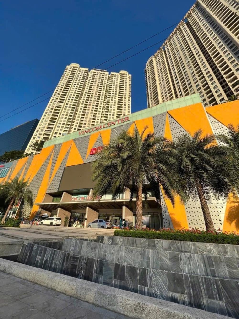 Bán căn hộ Vinhomes D’Capitale 3PN - 93m2, Giá 9 tỷ View Thành Phố