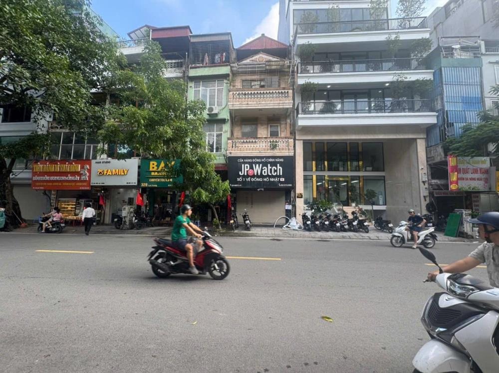 Mặt Phố Lạc Trung - Vị Trí Vàng - 60m² - 29.6 Tỷ - Sổ Đỏ Chính Chủ