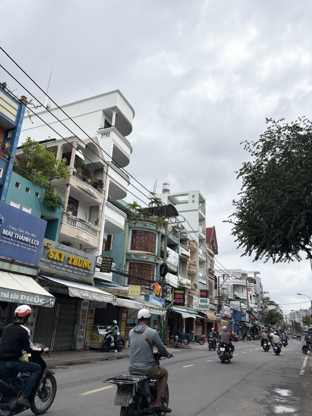 Bán Gấp Mặt Tiền Hưng Phú 77m2 - Giá 11.9 Tỷ - Vị Trí Đắc Địa
