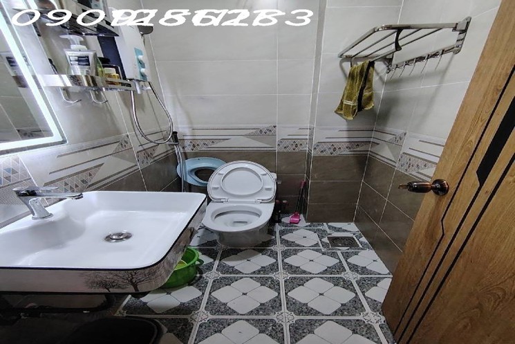 CHỈ HƠN 5 TỶ-NHÀ ĐẸP 2 TẦNG-36M2-GẦN LÊ VĂN LƯƠNG-QUẬN 7