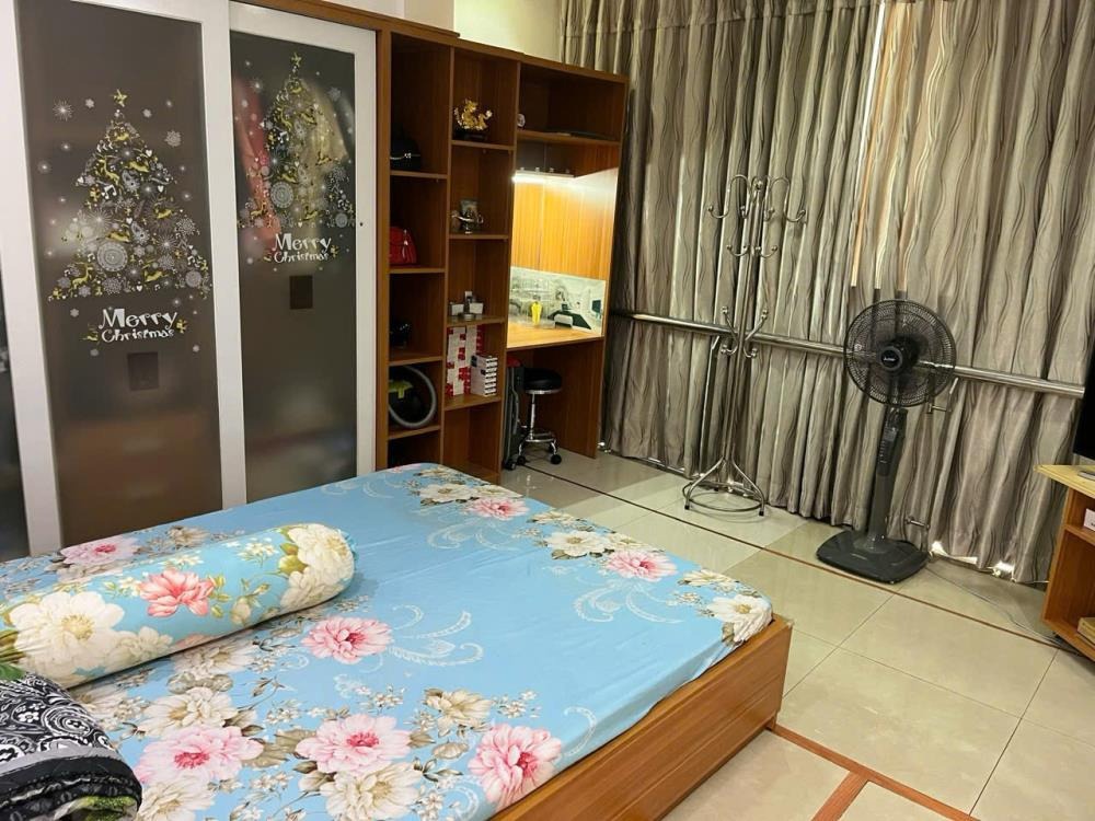 Bán Nhà Mặt Tiền Góc 3 Tháng 2 & Lý Nam Đế, Quận 11 - Vị Trí Đắc Địa