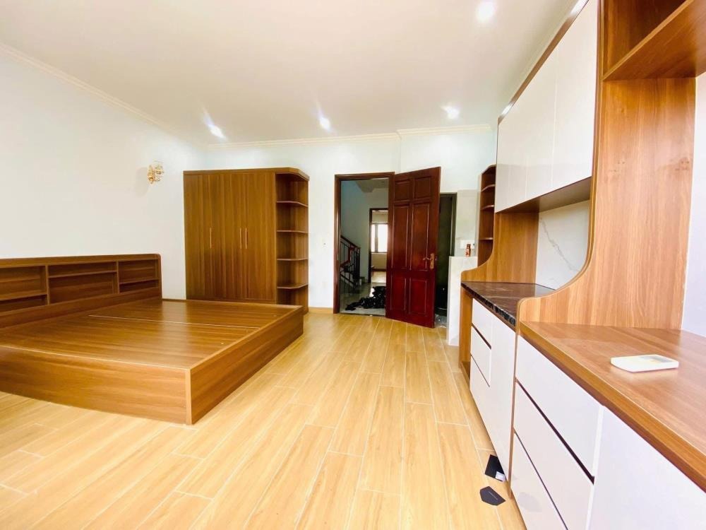Bán nhà phân lô Thịnh Liệt 73m² 4 Tầng, Mặt Tiền 5m, Thang Máy - Giá 15 tỷ