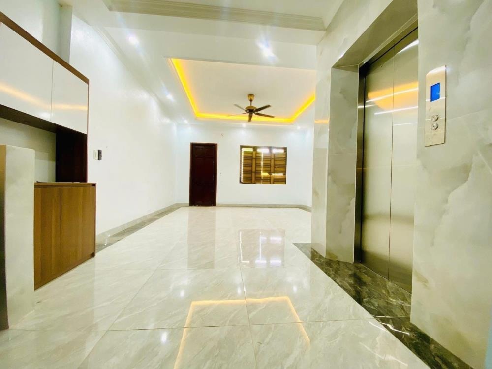 Bán nhà phân lô Thịnh Liệt 73m² 4 Tầng, Mặt Tiền 5m, Thang Máy - Giá 15 tỷ