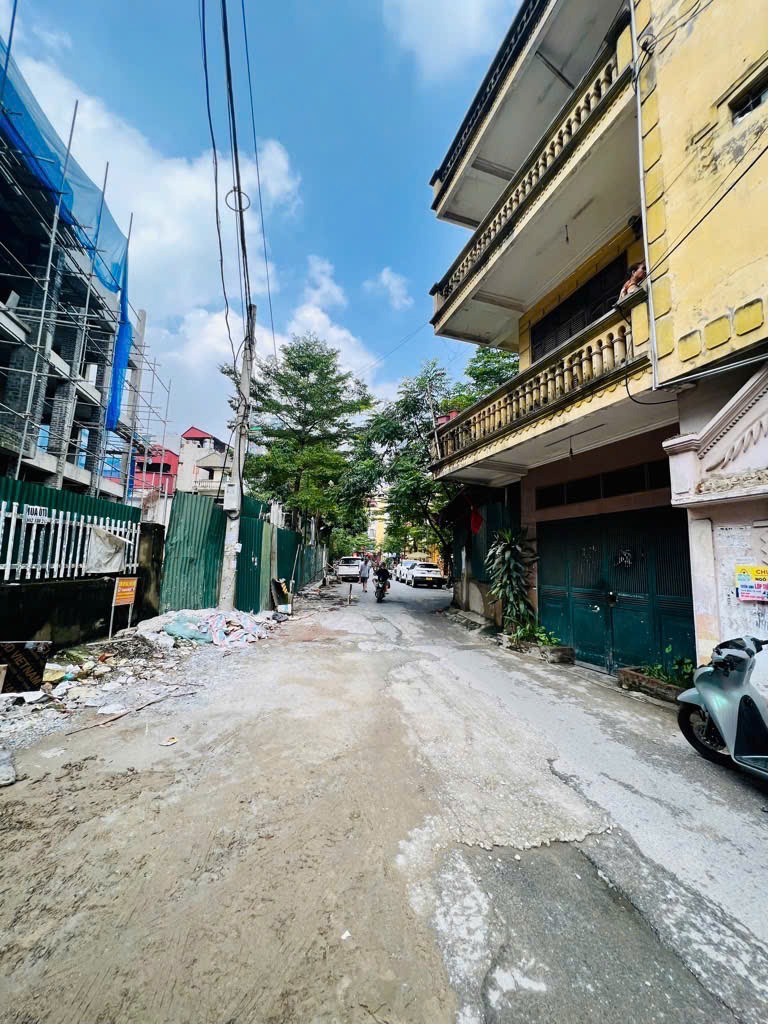 Bán nhà Trần Đại Nghĩa 70m2, 5 tầng, thang máy, lô góc, ô tô vào tận nhà
