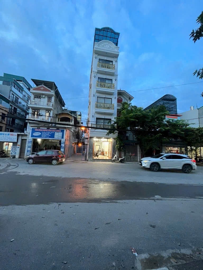 Bán nhà Trần Đại Nghĩa 70m2, 5 tầng, thang máy, lô góc, ô tô vào tận nhà