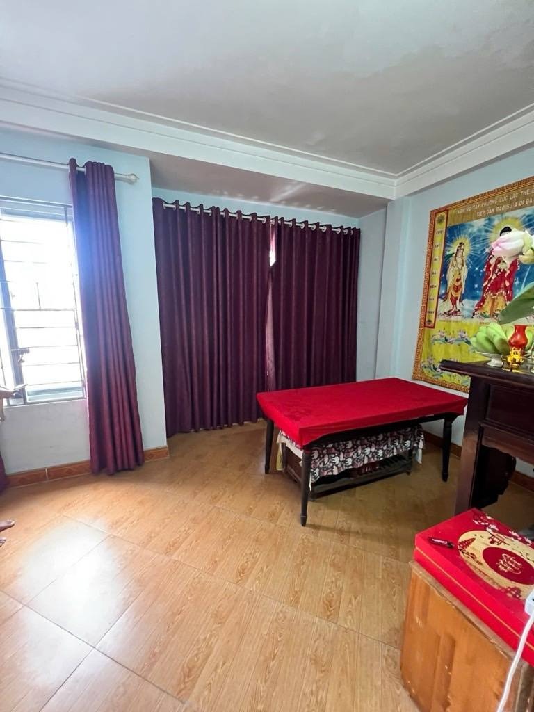 Bán nhà phố Kim Giang, Hà Nội - 40m2, 5 tầng, 5 ngủ, 9.2 tỷ 🔥