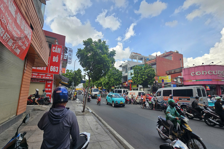 Cho thuê Mặt tiền tòa nhà 661 Lũy Bán Bích, Góc 2 MT, vị trí kinh doanh đẳng cấp