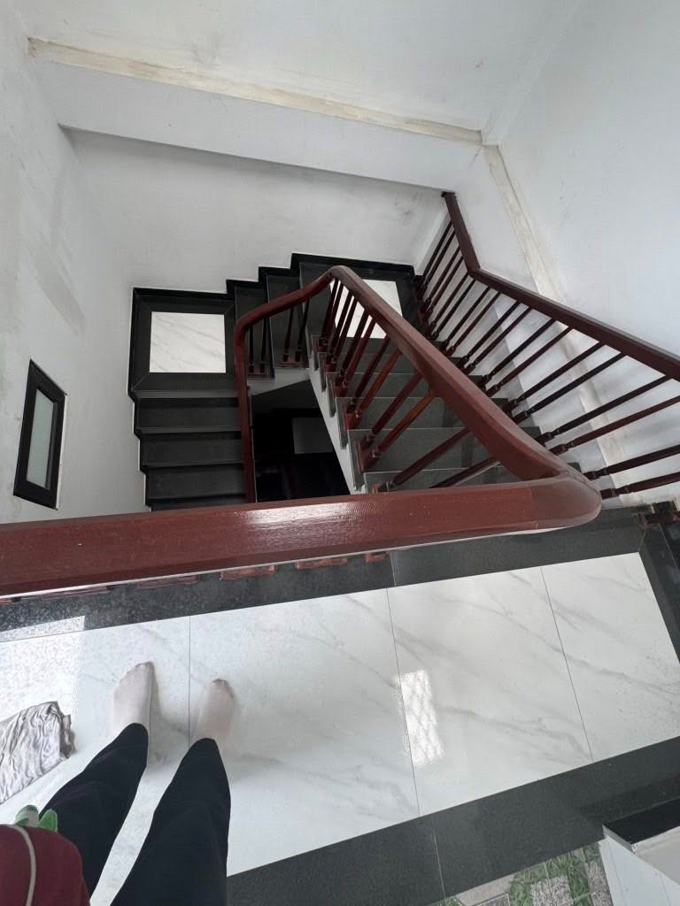 🏠 Nhà Nguyễn Khang - 3 Ngủ, Ngõ Rộng, Giá Tốt