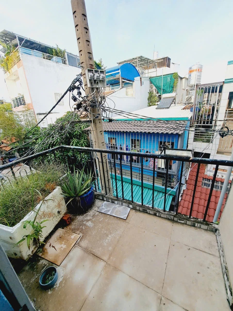 Nhà Giá Rẻ Tân Phú - 1.9x9m, 3 Tầng, 2PN, 1.2 Tỷ - Lũy Bán Bích