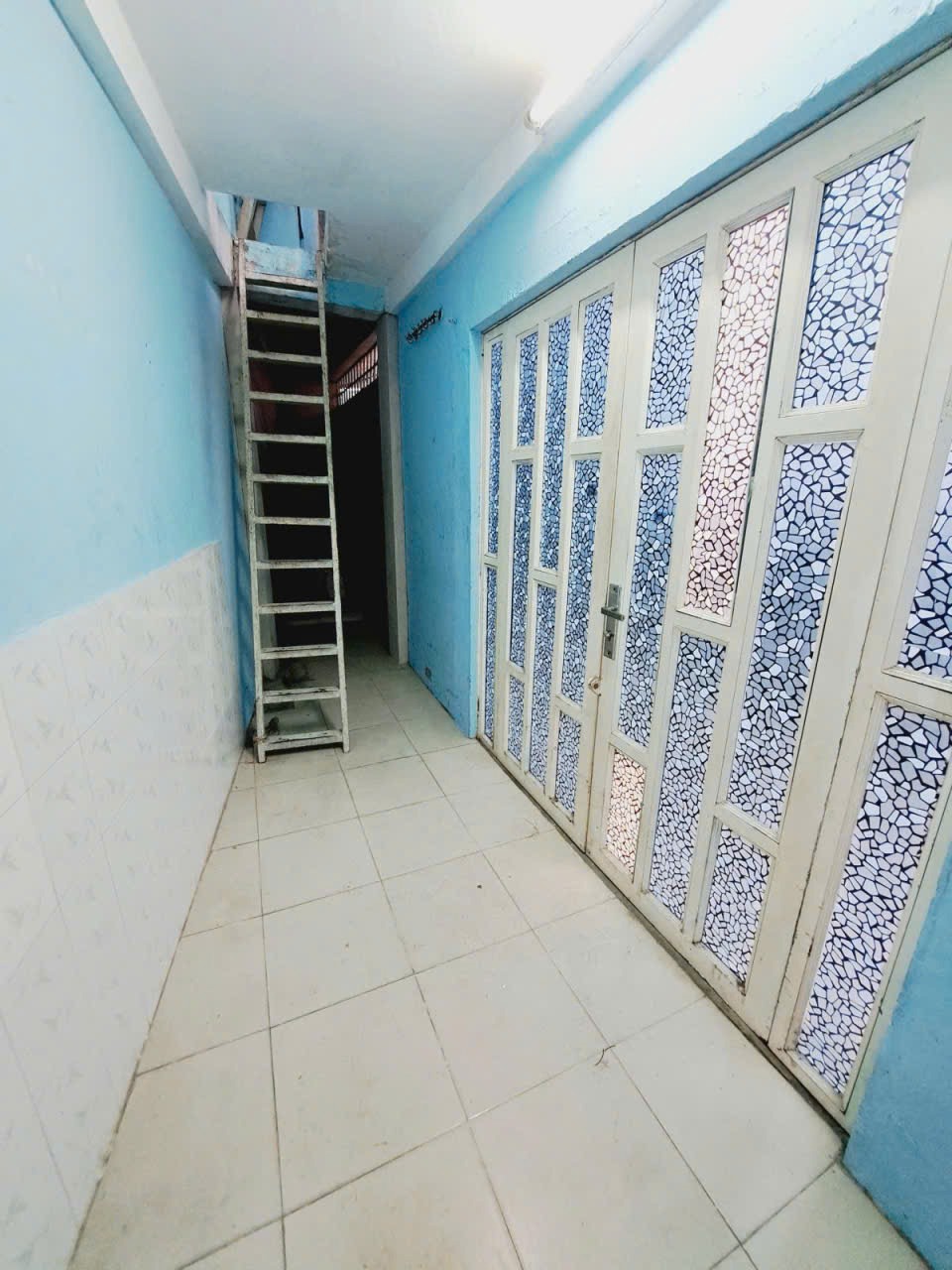 Nhà Giá Rẻ Tân Phú - 1.9x9m, 3 Tầng, 2PN, 1.2 Tỷ - Lũy Bán Bích