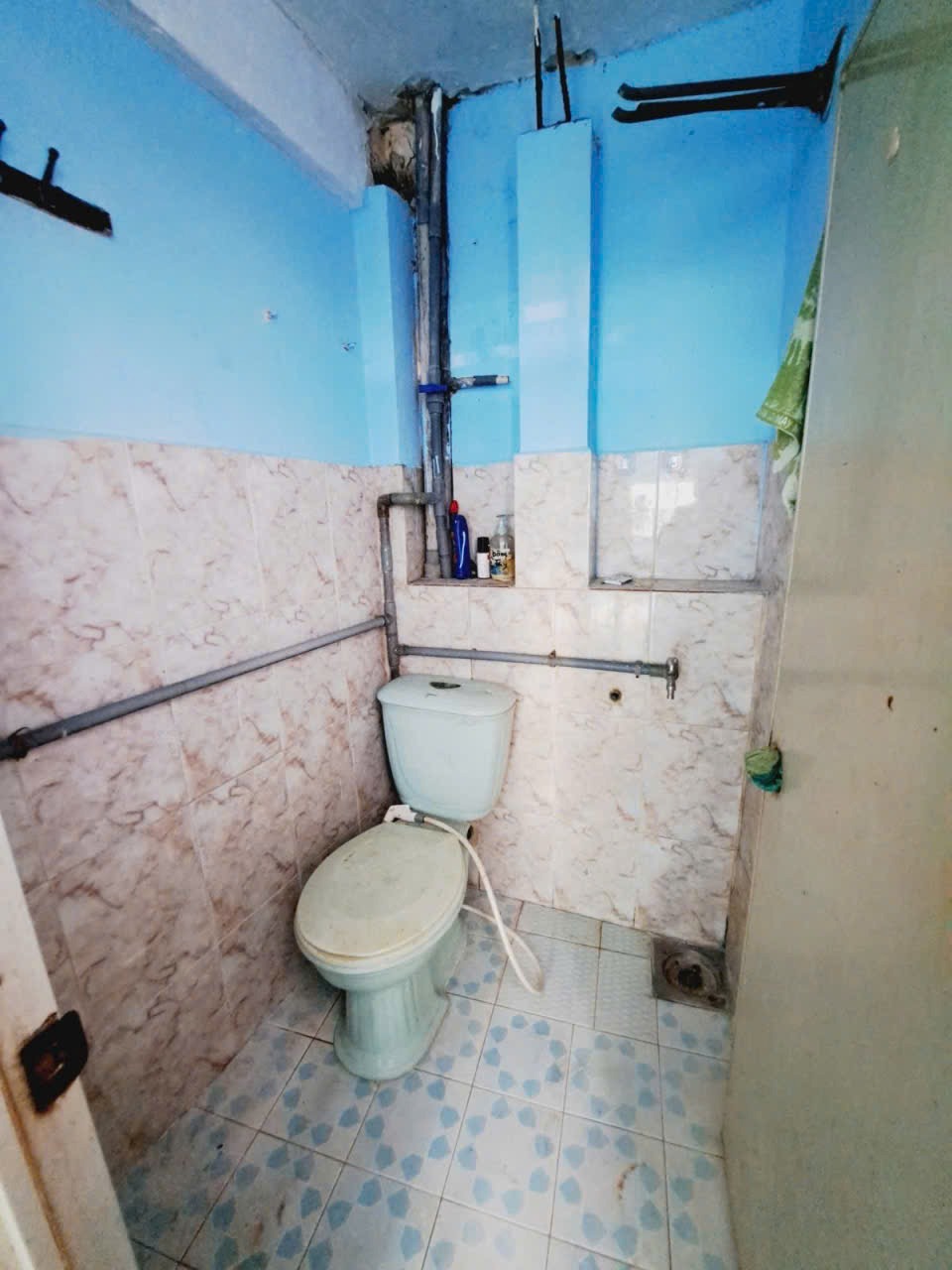 Nhà Giá Rẻ Tân Phú - 1.9x9m, 3 Tầng, 2PN, 1.2 Tỷ - Lũy Bán Bích