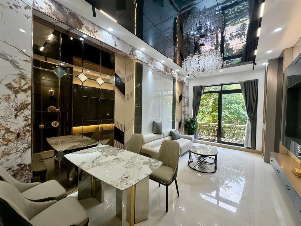 Mặt Phố Kim Giang 45m² - 5 Tầng - Giá 18 Tỷ - Kinh Doanh Sầm Uất