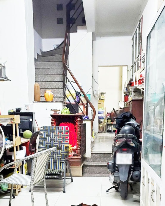 Nhà 3 Tầng, Hẻm Xe Hơi Hoàng Hoa Thám - 77m2, Giá Hơn 13 Tỷ TL