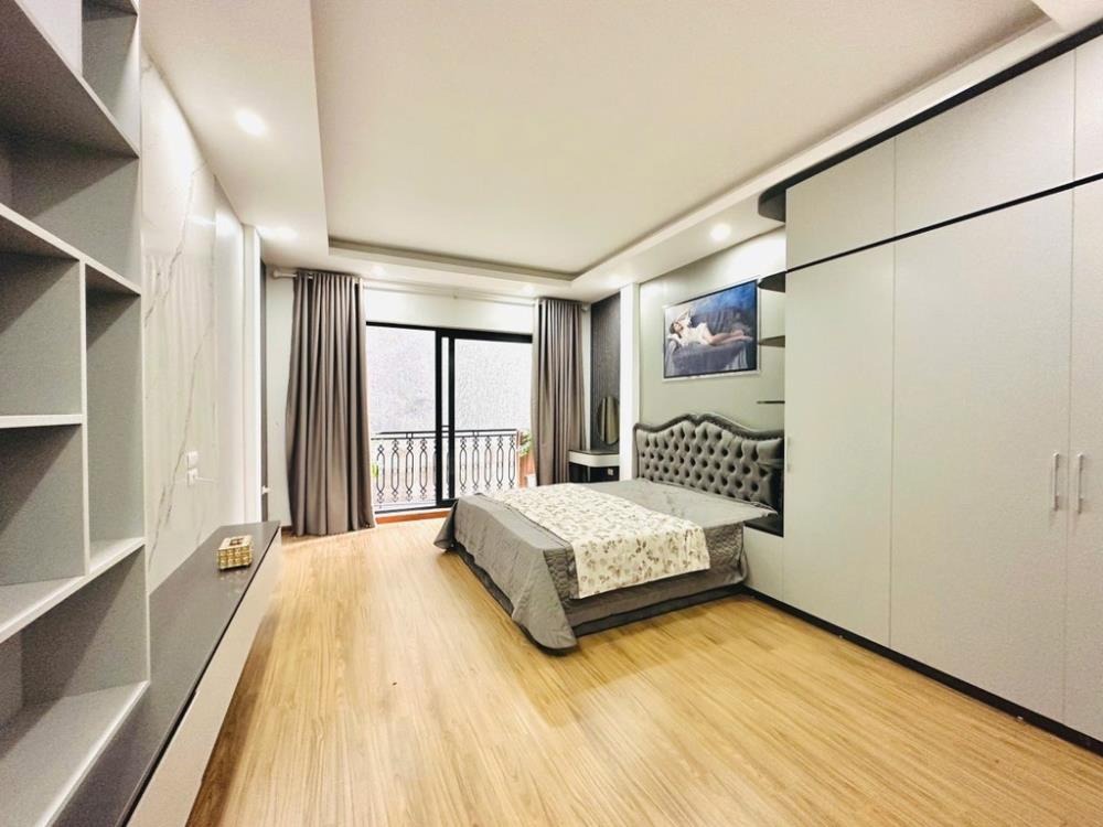Nhà 6 Tầng, Thang Máy, Vị Trí Vàng Quận Đống Đa - Giá Tốt