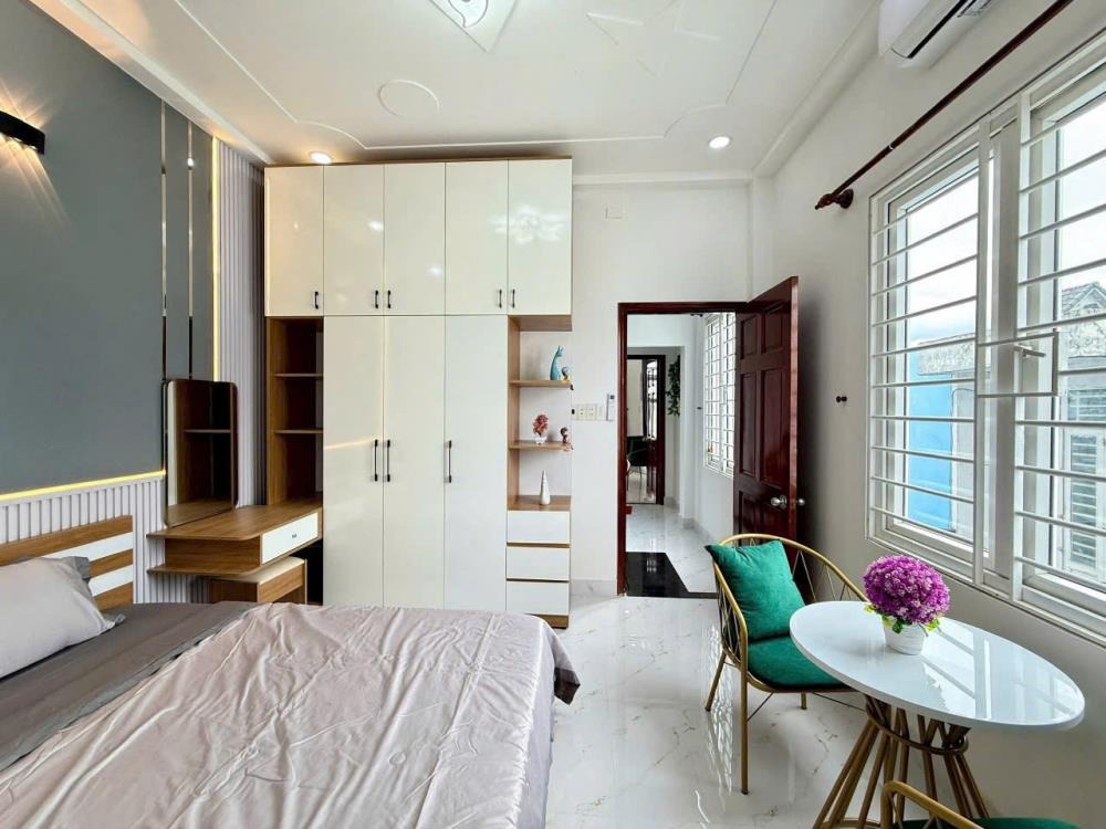 Bán Nhà Phường Hiệp Thành Quận 12 - 4x15, 4 Tầng, Hẻm Xe Hơi - 5.9 Tỷ