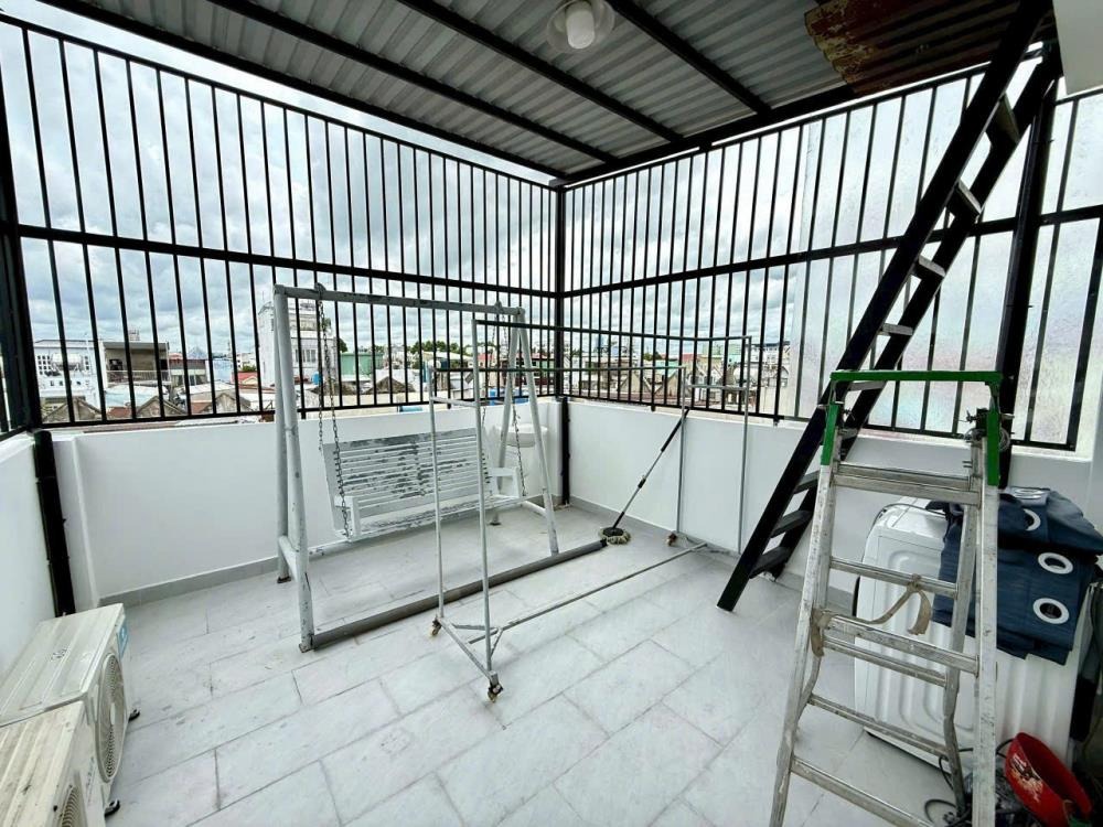 Bán Nhà Phường Hiệp Thành Quận 12 - 4x15, 4 Tầng, Hẻm Xe Hơi - 5.9 Tỷ