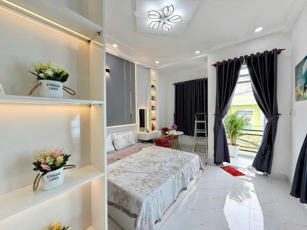 Bán Nhà Phường Hiệp Thành Quận 12 - 4x15, 4 Tầng, Hẻm Xe Hơi - 5.9 Tỷ