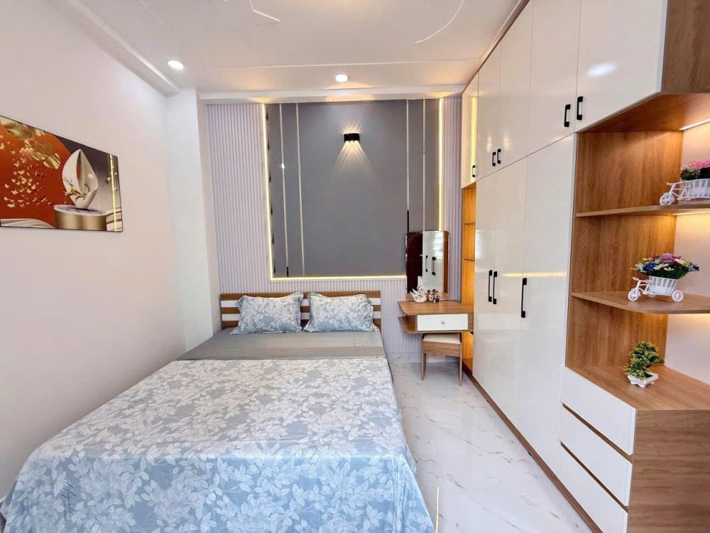 Bán Nhà Phường Hiệp Thành Quận 12 - 4x15, 4 Tầng, Hẻm Xe Hơi - 5.9 Tỷ