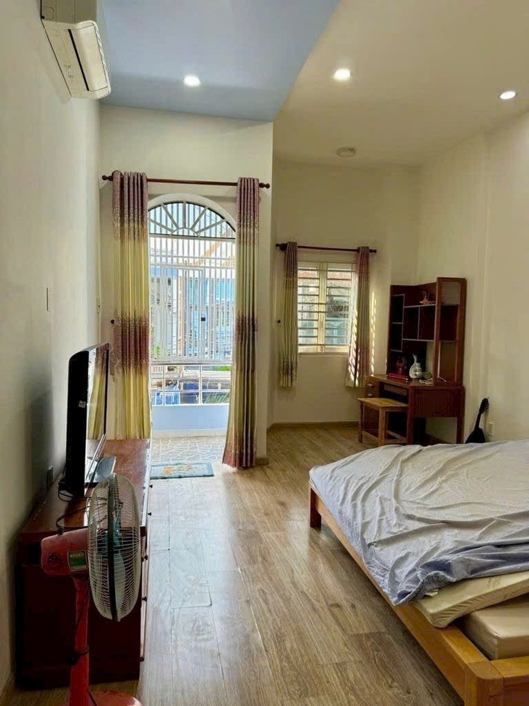 Bán Nhà Hẻm Xe Hơi Tân Bình - 60m² - 3 Tầng - Giá 6.2 Tỷ