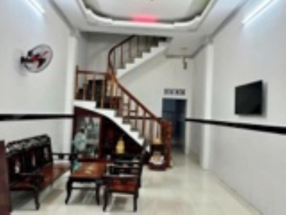 Bán Nhà Hẻm Xe Hơi Tân Bình - 60m² - 3 Tầng - Giá 6.2 Tỷ