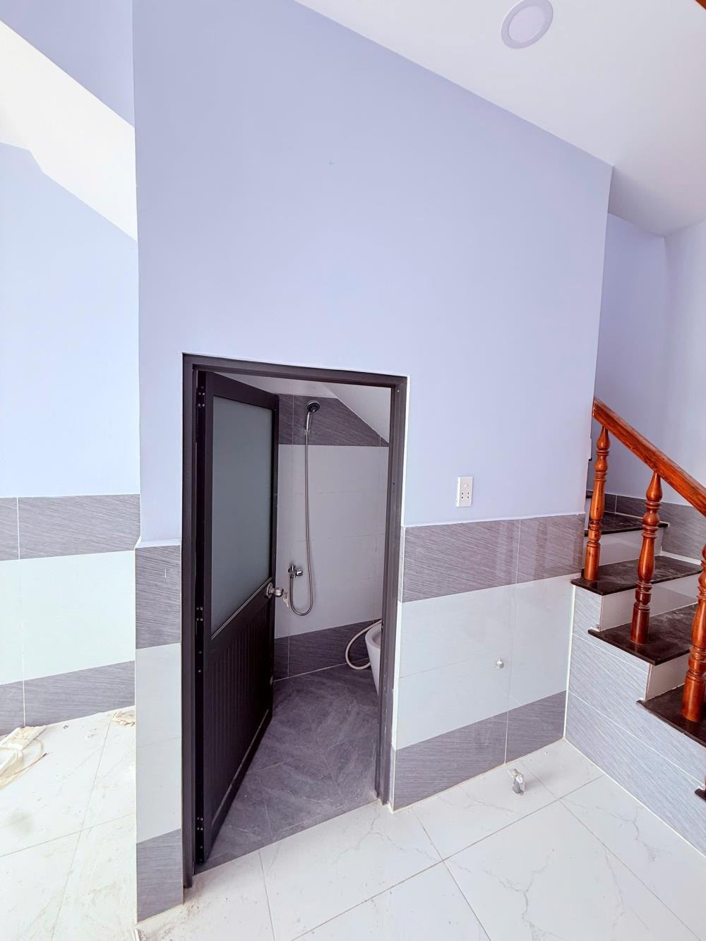 Bán Gấp Nhà 2 Tầng Hóc Môn Giá 549tr - Sổ Riêng, Vị Trí Đẹp