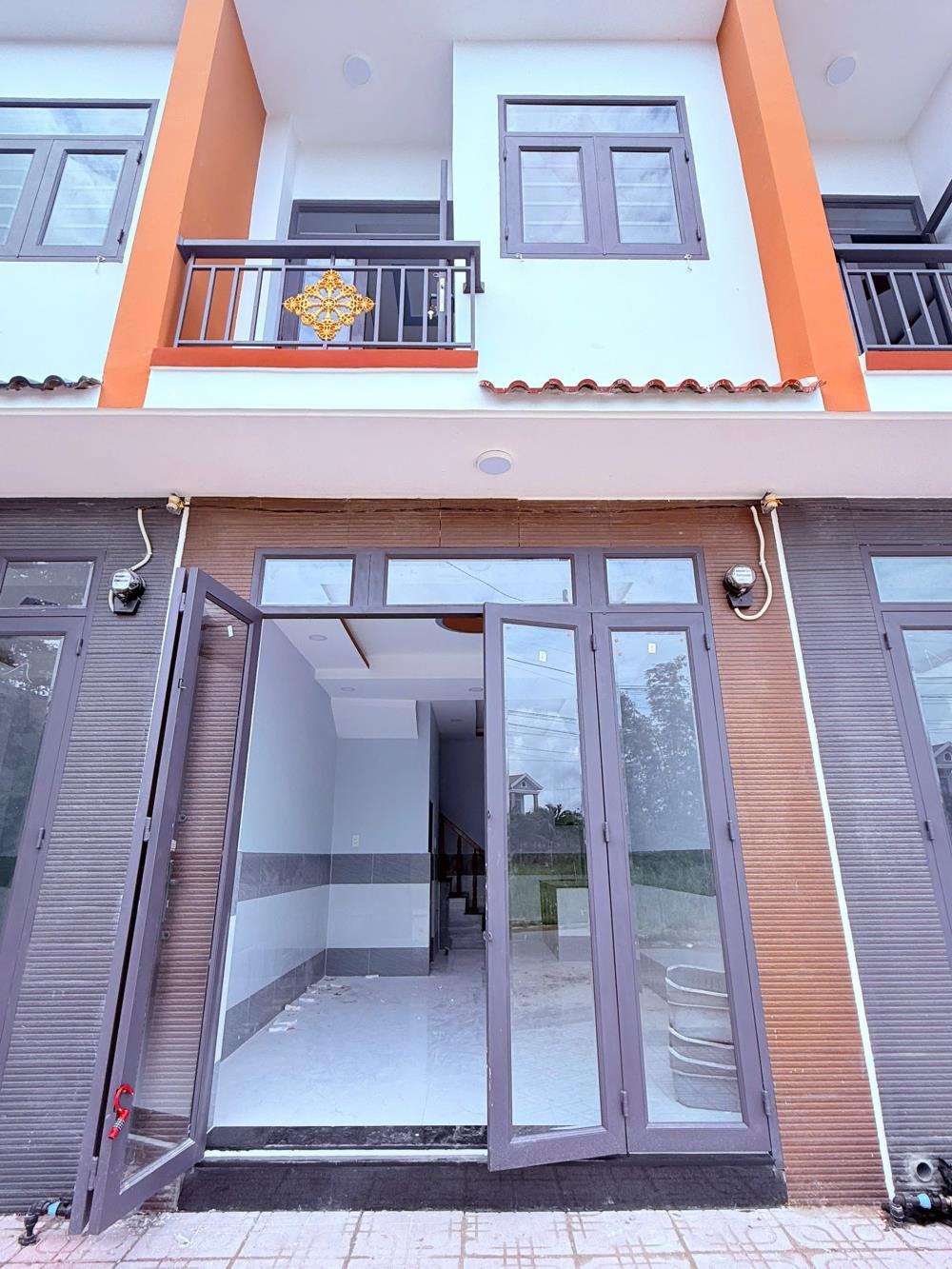 Bán Gấp Nhà 2 Tầng Hóc Môn Giá 549tr - Sổ Riêng, Vị Trí Đẹp