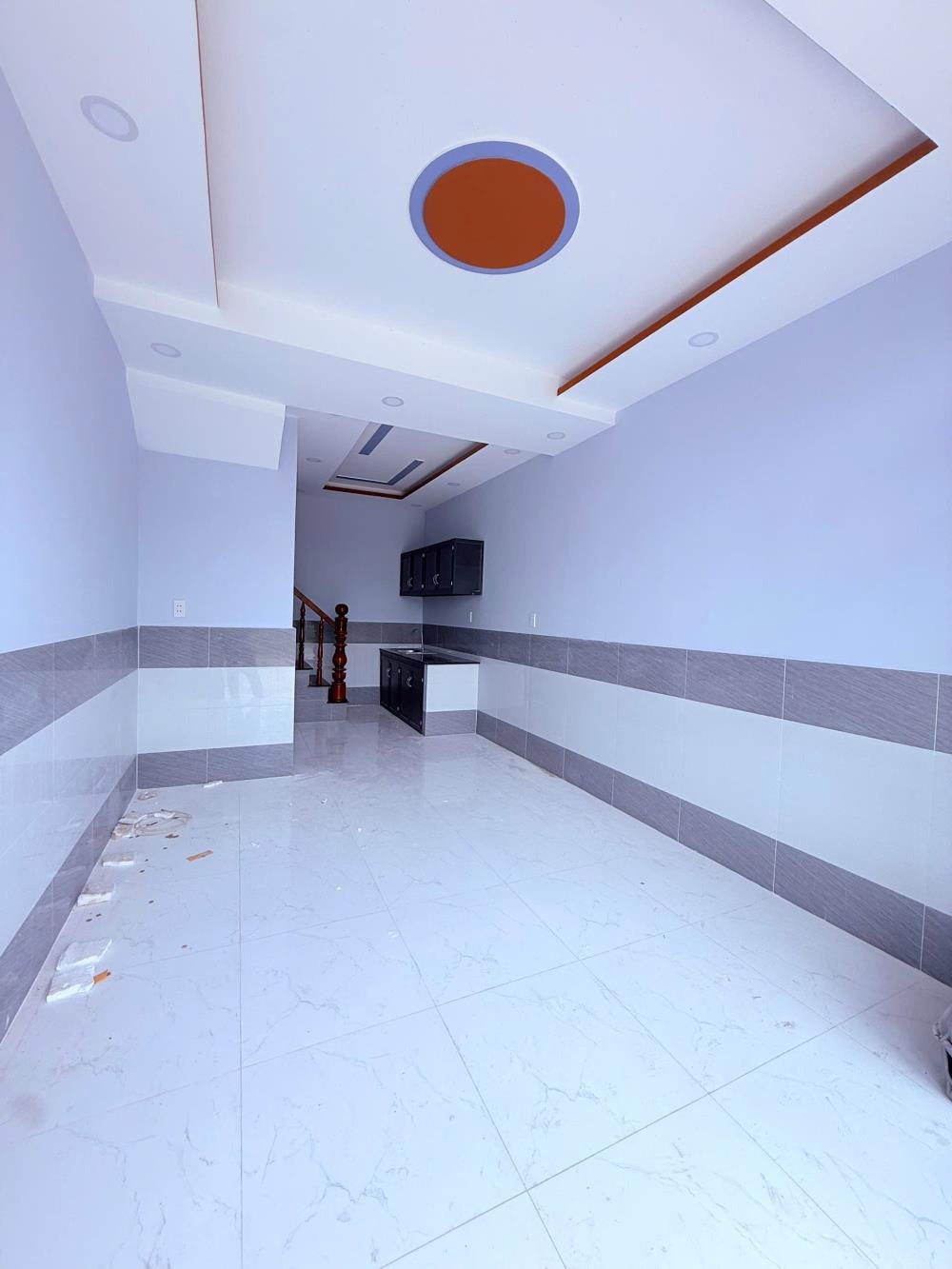 Bán Gấp Nhà 2 Tầng Hóc Môn Giá 549tr - Sổ Riêng, Vị Trí Đẹp
