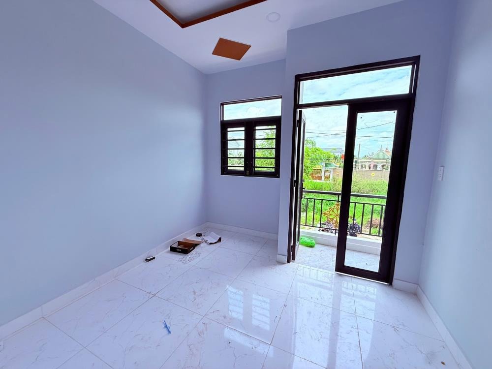Bán Gấp Nhà 2 Tầng Hóc Môn Giá 549tr - Sổ Riêng, Vị Trí Đẹp