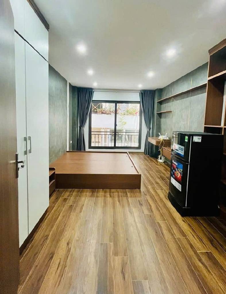 Cho Thuê/Bán Nhà Ngã Tư Sở - 6 Tầng, 5 PNKK, Dòng Tiền 25Tr/Tháng