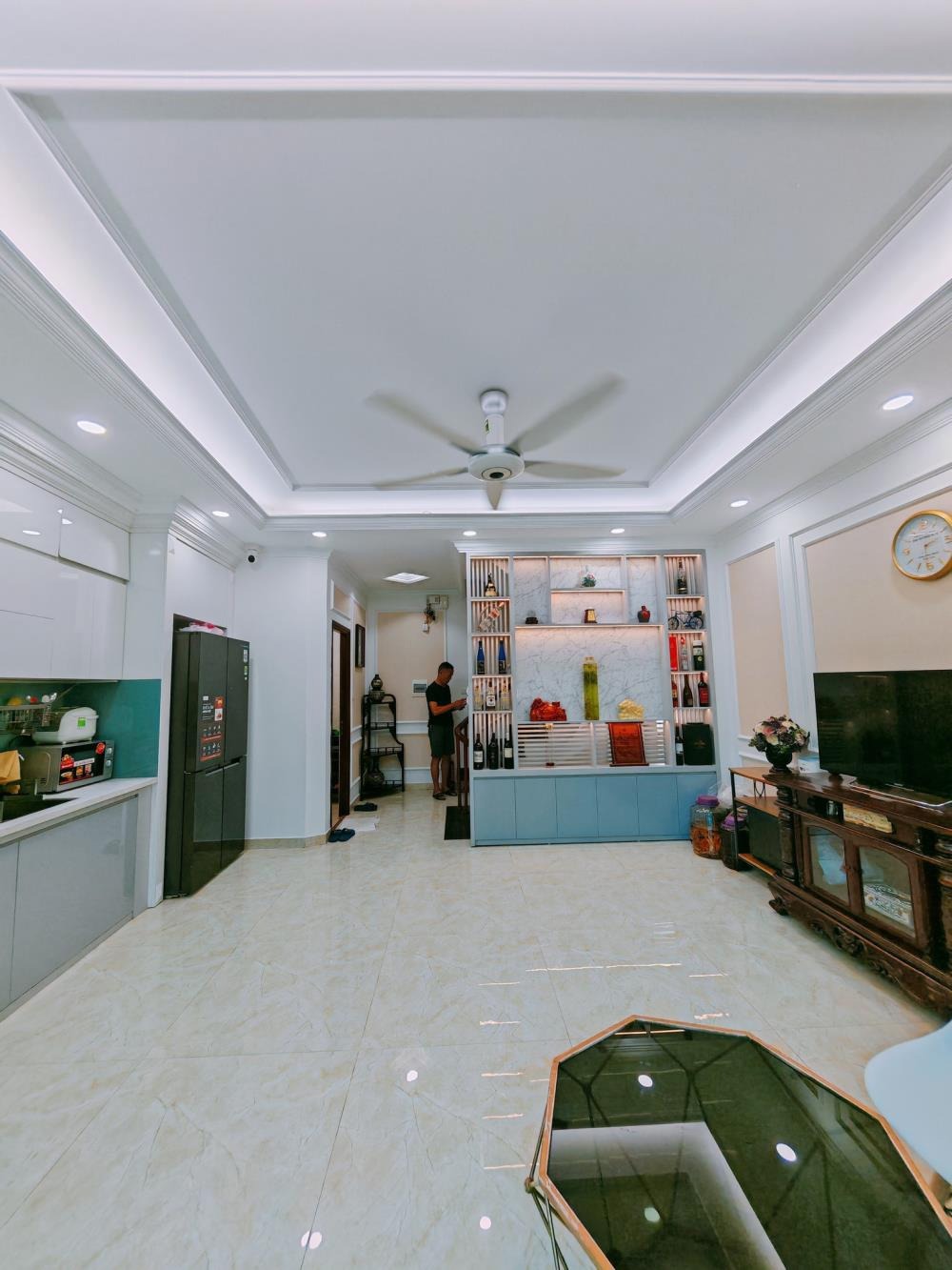 Nhà phố 6 tầng full nội thất, ô tô vào nhà - Doãn Kế Thiện, Cầu Giấy