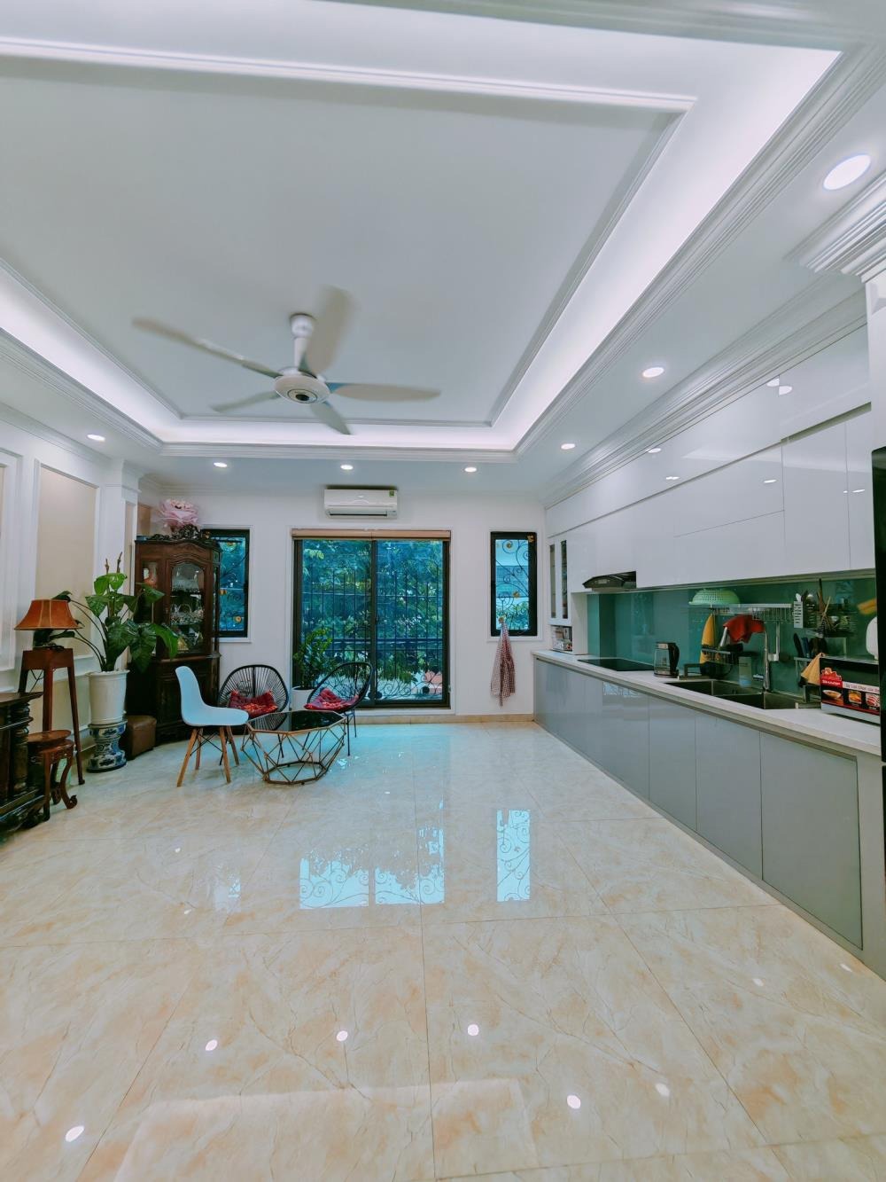 Nhà phố 6 tầng full nội thất, ô tô vào nhà - Doãn Kế Thiện, Cầu Giấy