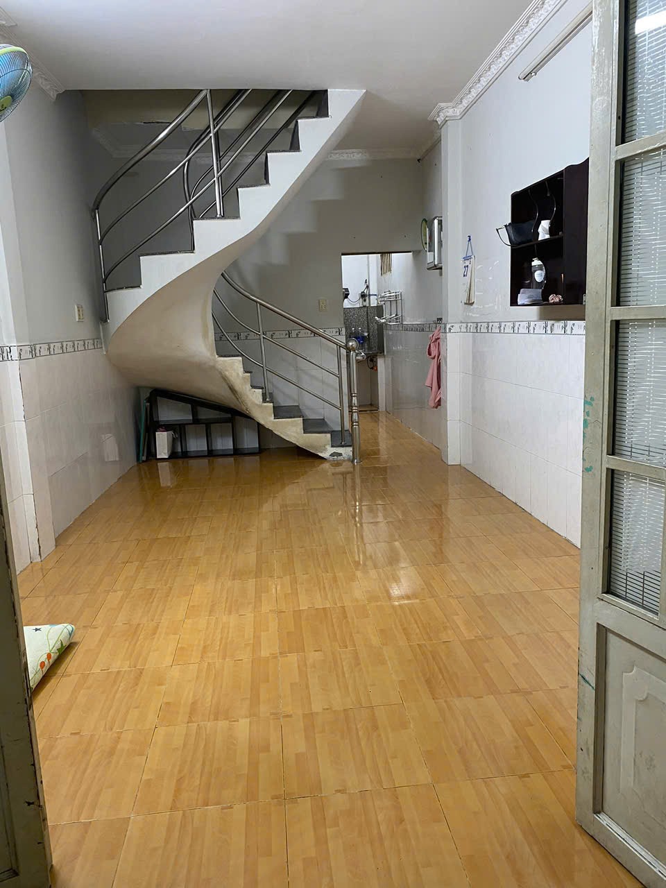 Bán nhà Quận 10, 2 tầng, Lê Hồng Phong - Giá 4 tỷ